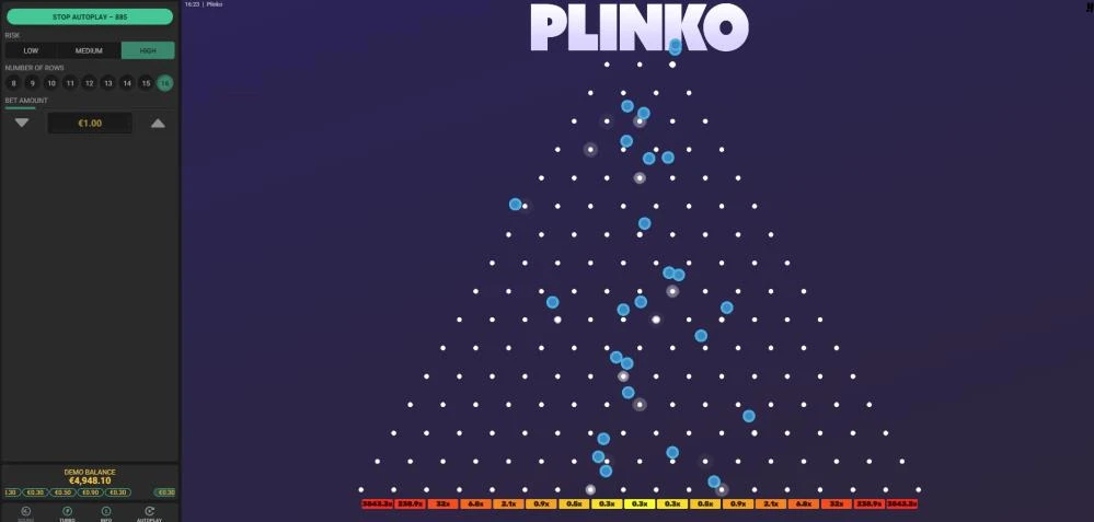 Captura del juego Plinko con múltiples bolas azules cayendo al mismo tiempo. El riesgo está configurado en alto y se utilizan 16 filas. Los multiplicadores visibles incluyen valores desde 0.3x hasta 1000x.